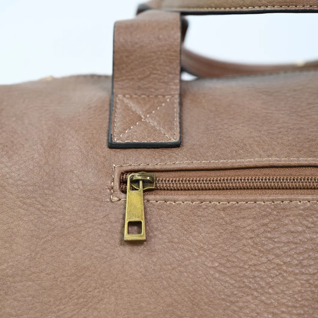 Stylish Brown Leather Travel Shoulder Bag for Adventurers