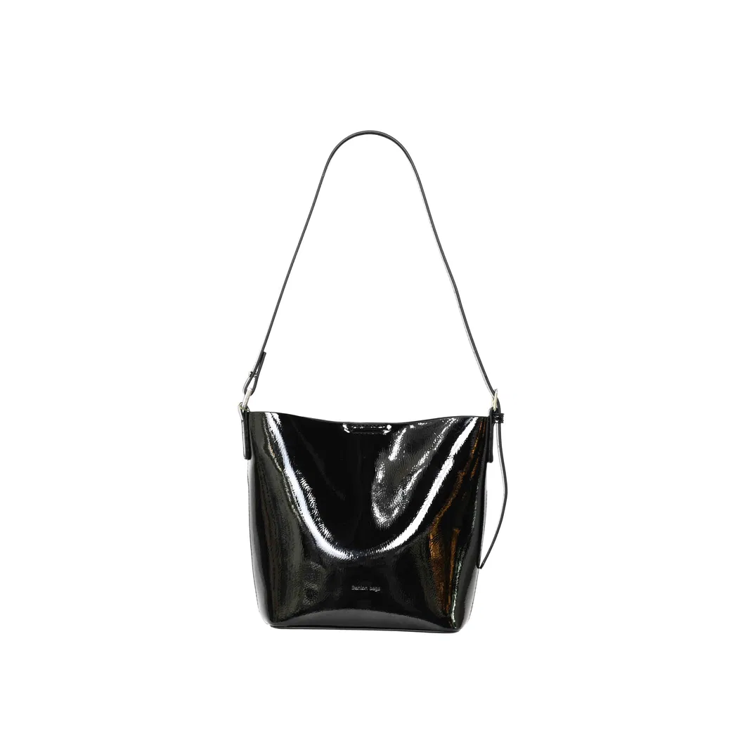 Elegant Glossy Black Leather Women&prime;s Shoulder and Crossbody Bag