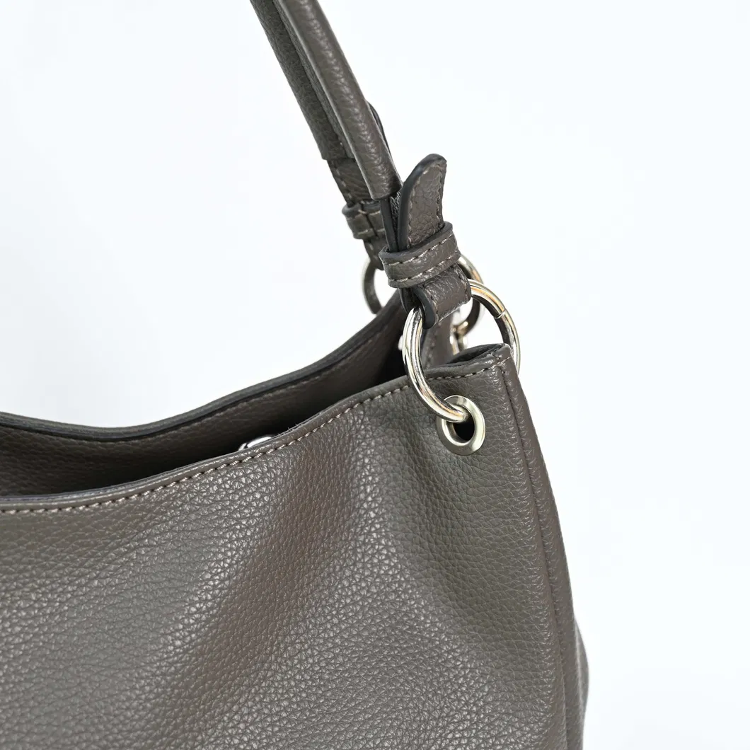 Elegant Chic Leather Handbag for The Modern Sophisticated Woman