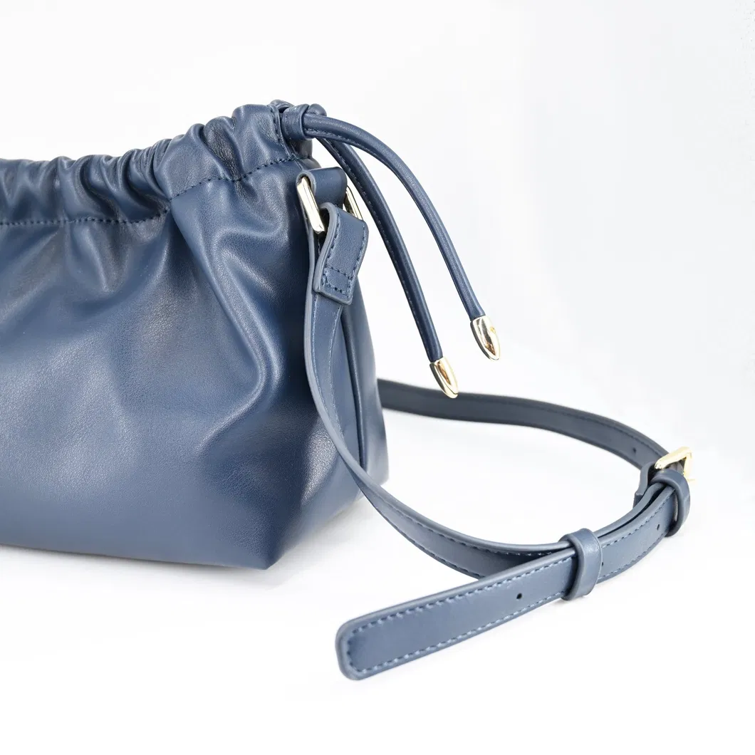 Effortlessly Stylish Women&prime;s Crossbody Bag for Daily Convenience