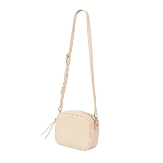 Stylish Ivory Crossbody Bag for Everyday Elegance and Functionality