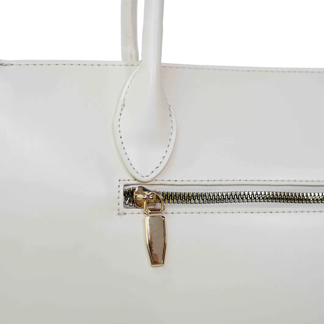 Sophisticated off-White Spliced Handbag with Style Meets Functionality