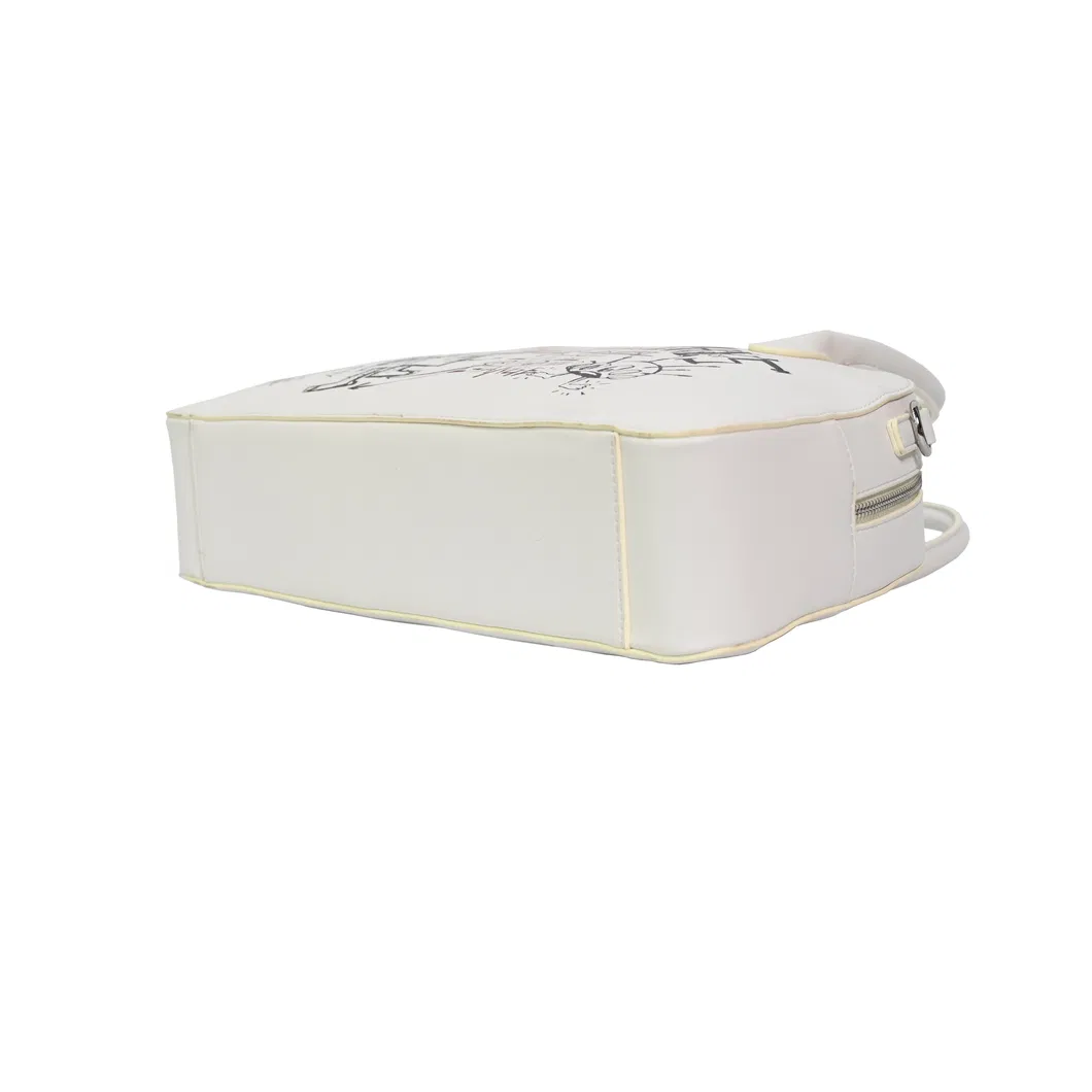 Sophisticated White Handbag with Exquisite Japanese Design for Modern Elegance