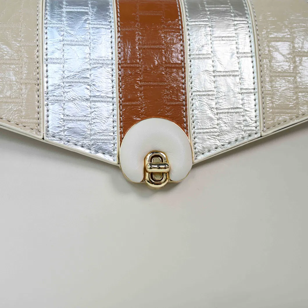 Timeless off-White Handbag: Sophisticated Style with Silver Accents