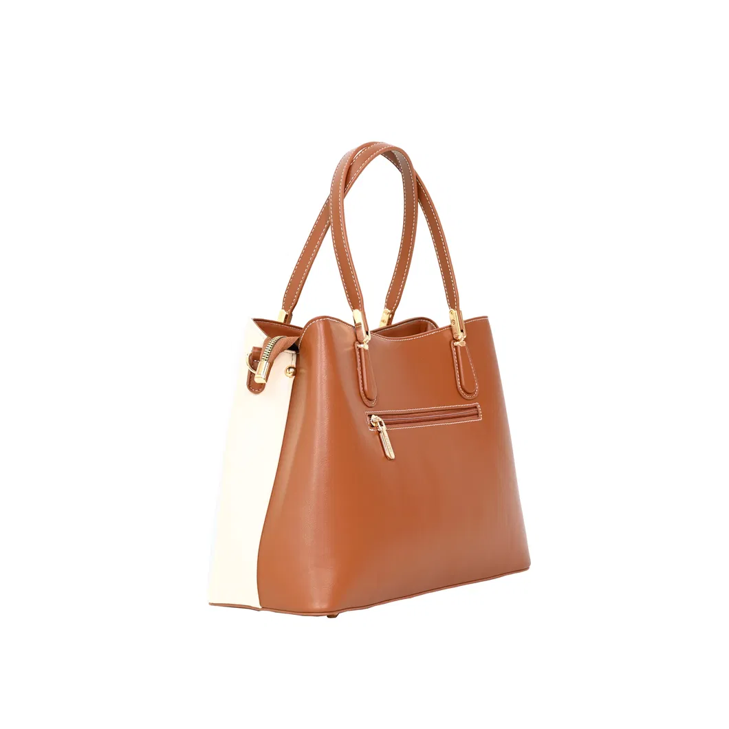 a Fashionable and Simple Ladies&prime; Handbag with Beige and Brown Splicing