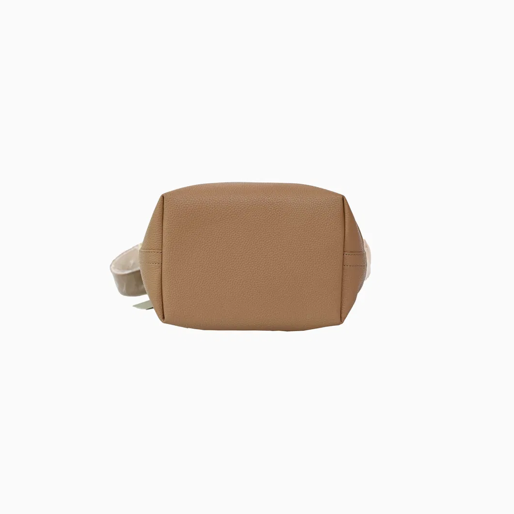 Elegant Brown Canvas Tote Bag - Minimalist Style for Everyday Essentials