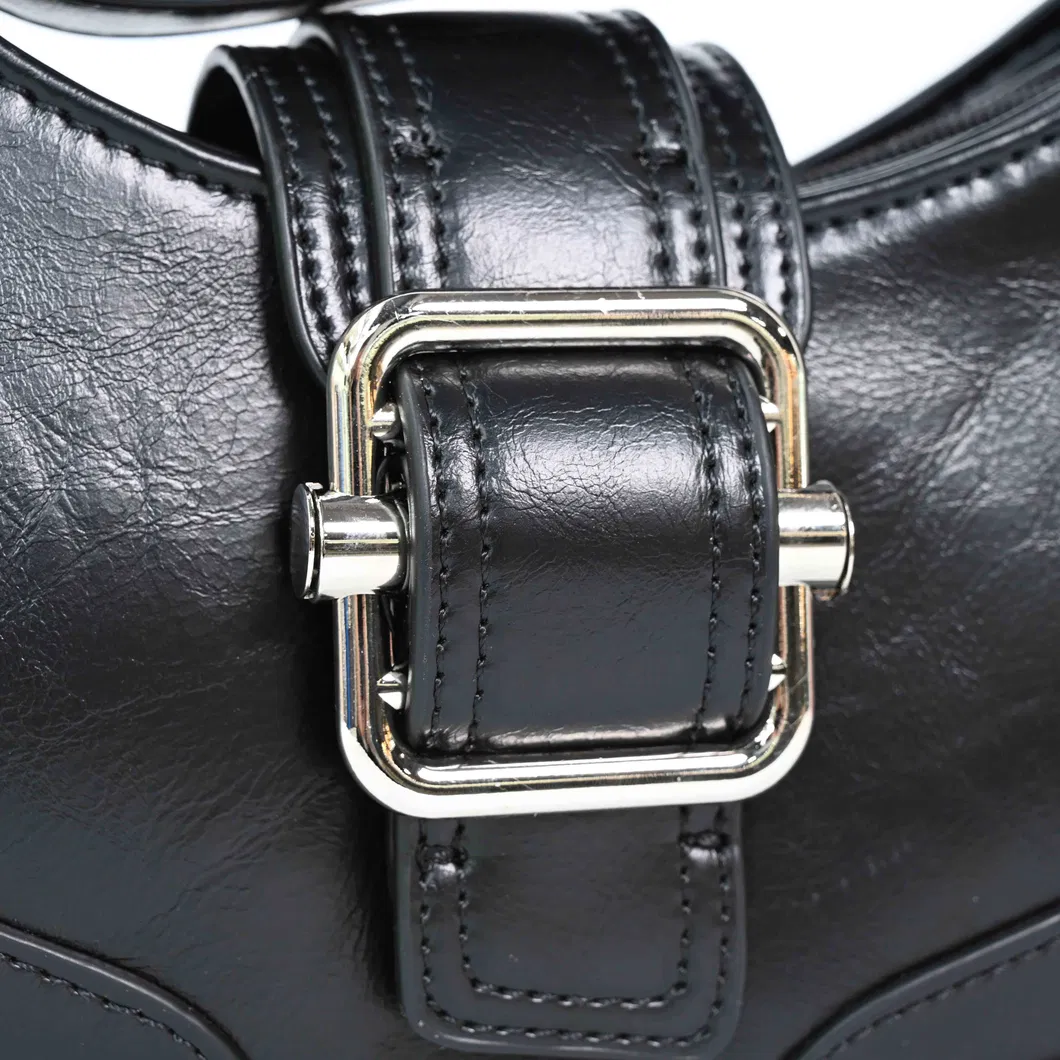 Elegant Black Leather Shoulder Bag with Metal Clasp Easily Accessible Handbag
