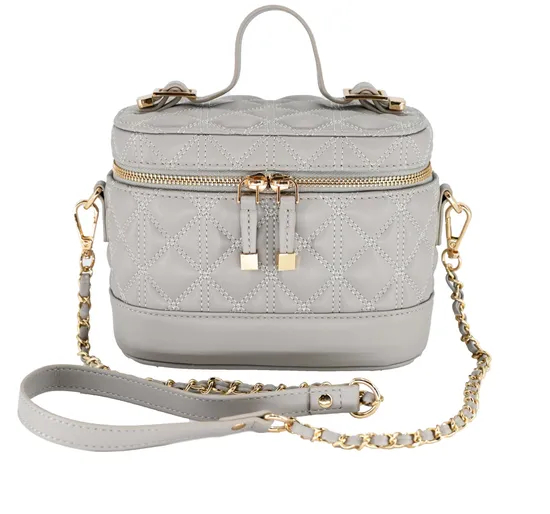 Chic Minimalist Women′s Tote Bag Featuring Elegant Pink Accents