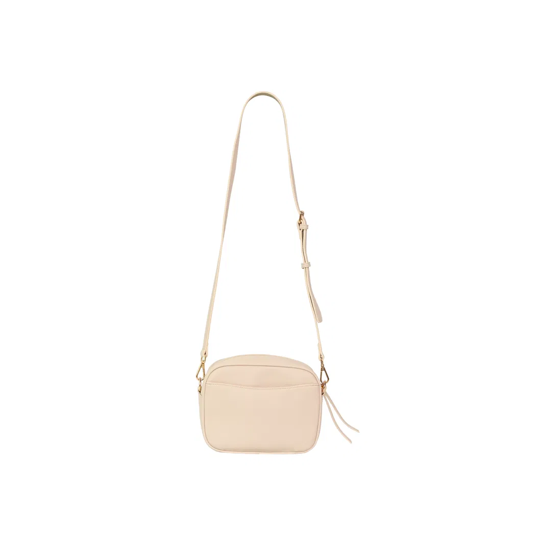 Elegant Ivory Crossbody Bag with Timeless Design for Modern Women