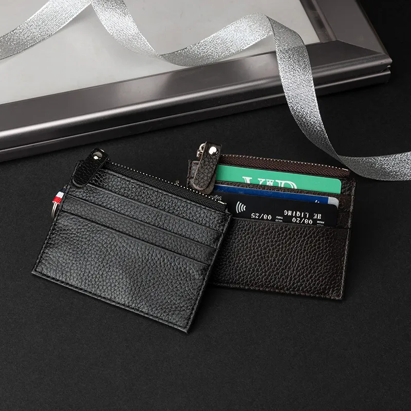 High-Quality Men&prime;s Card Holder: Minimalist and Stylish