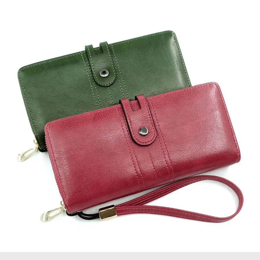 Minimalist and Stylish Premium PU Glossy Wallet for Men and Women