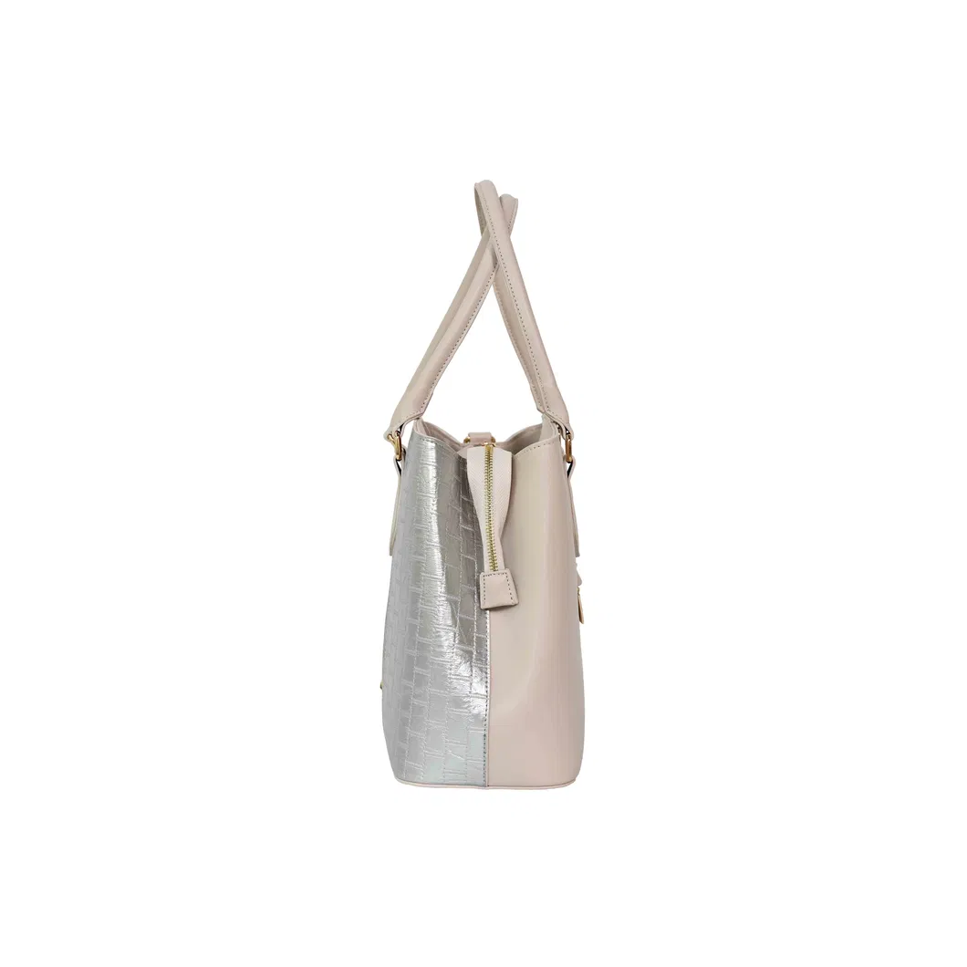 Trendy and Minimalist Women&prime;s Handbag with off-White Splicing