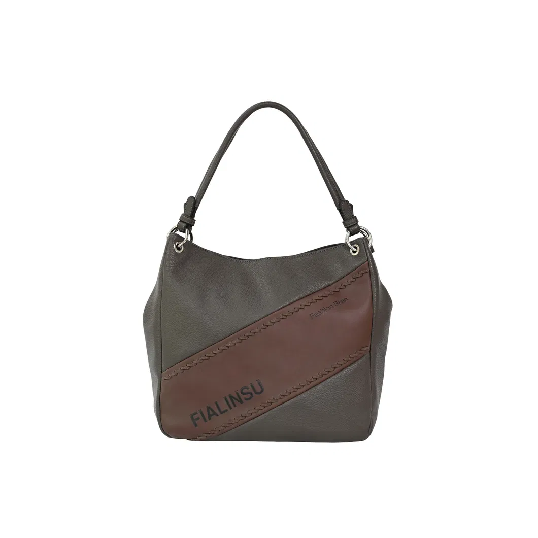 Chic Leather Crossbody Bag - Your Go-to Accessory for Stylish Adventures