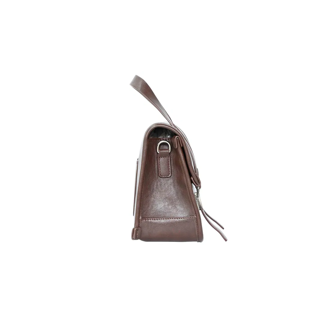 Elegant Brown Leather Tote Bag for Minimalist Style