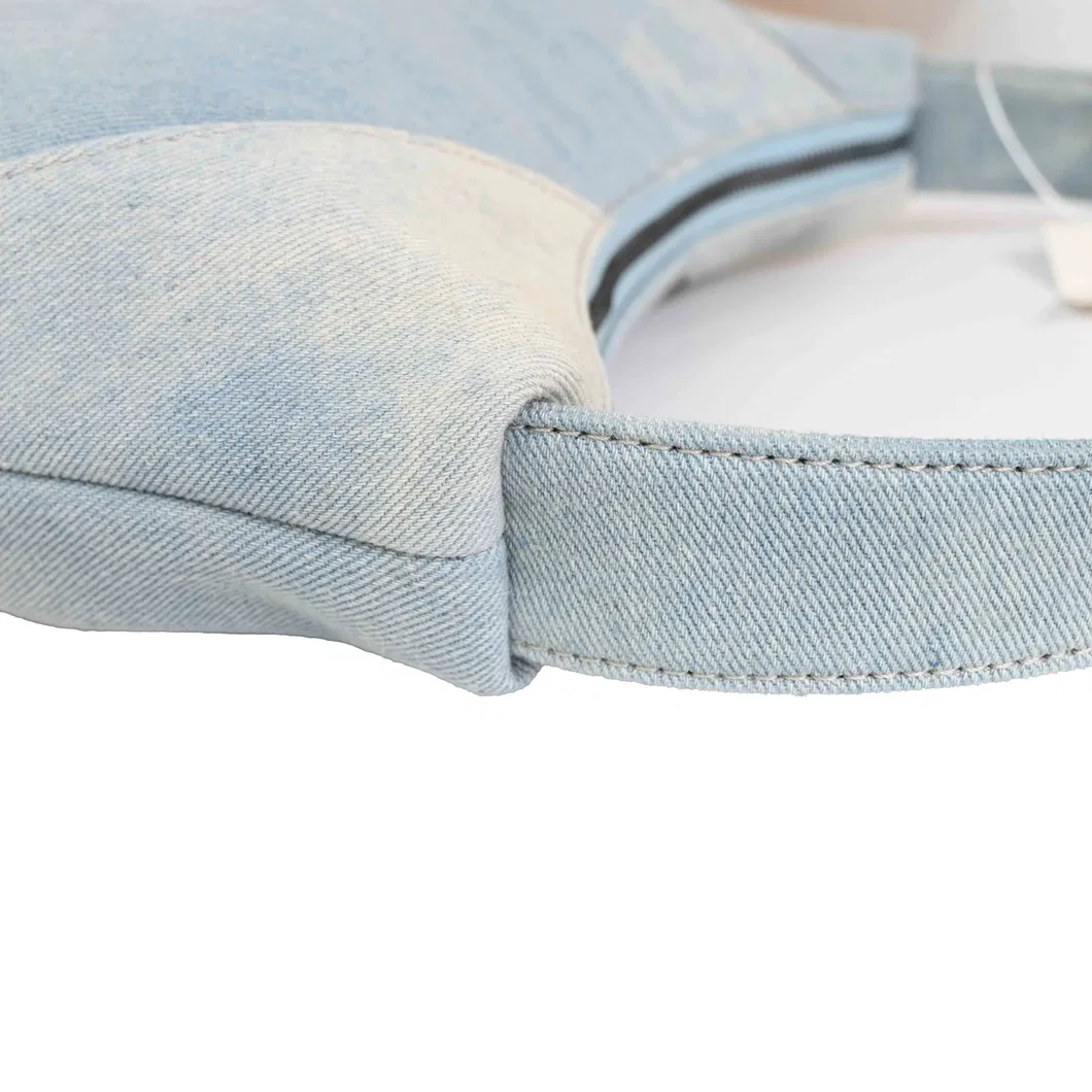 Light Blue Chic Women&prime;s Tote Bag for Everyday Use