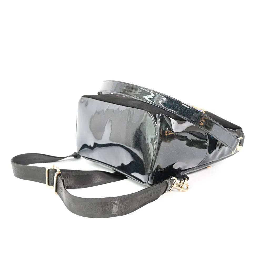 Stylish Women&prime;s Backpack with Eye-Catching Diamond Tiger Design