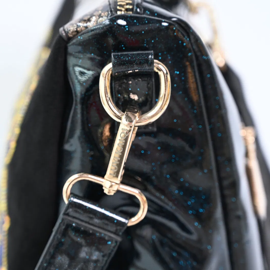 Stylish Women&prime;s Backpack with Eye-Catching Tiger Diamond Pattern
