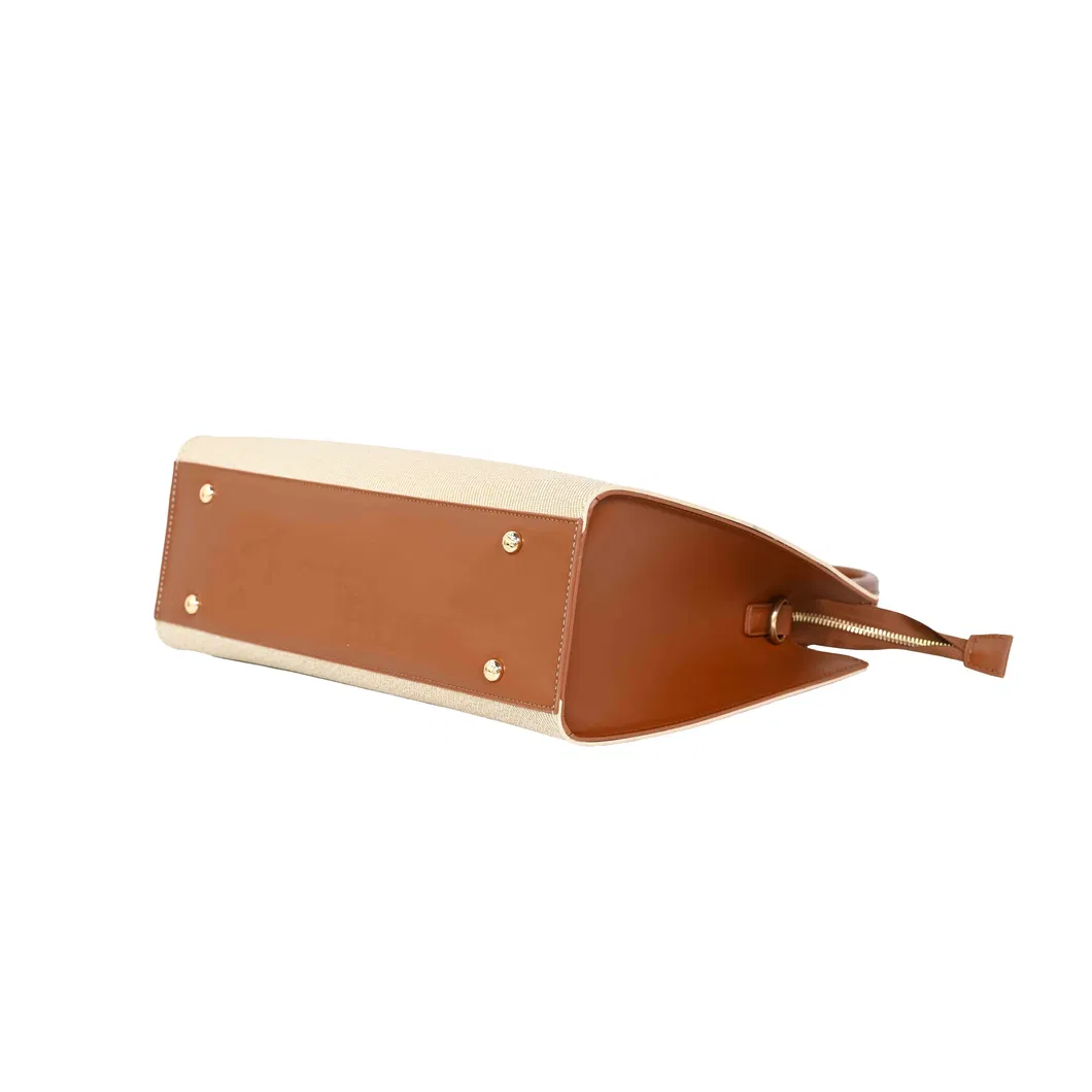 a Brown Ladies&prime; Handbag with a Strong Sense of High-End Design