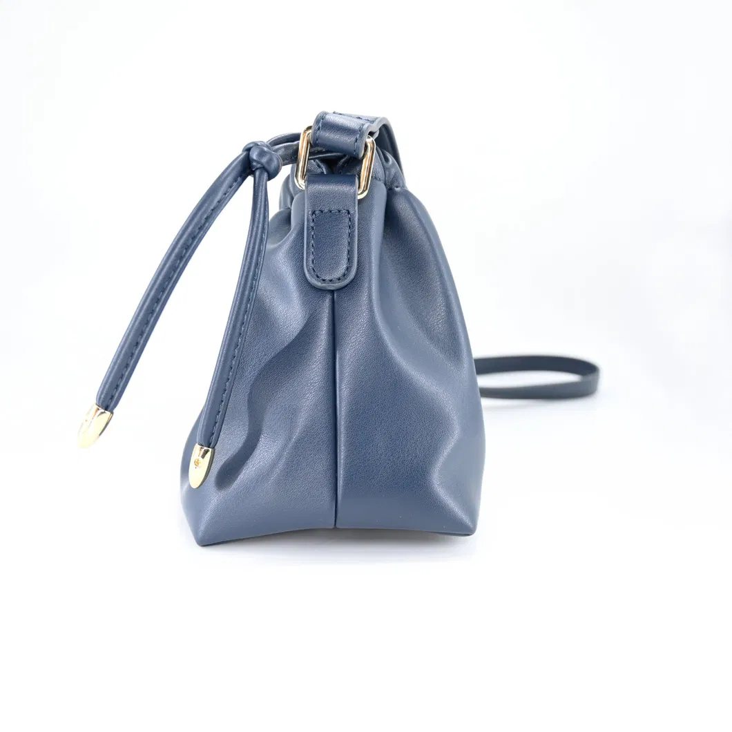 Effortlessly Stylish Women&prime;s Crossbody Bag for Daily Convenience