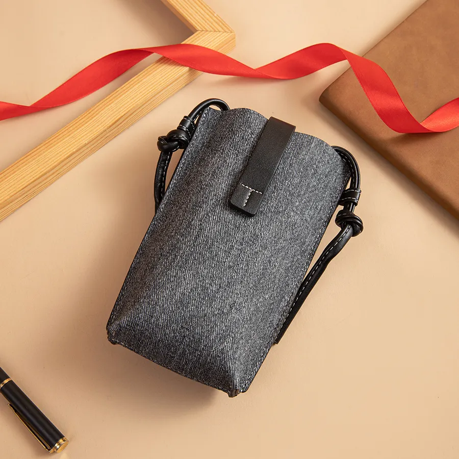 Stylish Minimalist Portable Canvas Storage Pouch for Organizing