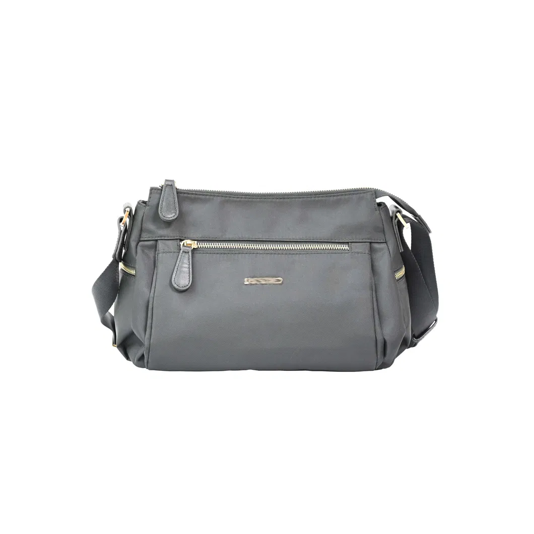 Sleek Black Urban Shoulder Bag - Perfect for Office Commutes and Travel Adventures