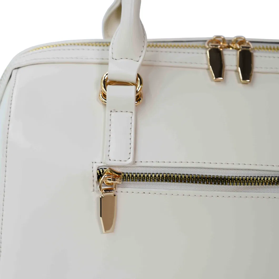 Elegant off-White Handbag with Stylish Cylindrical Design for Women