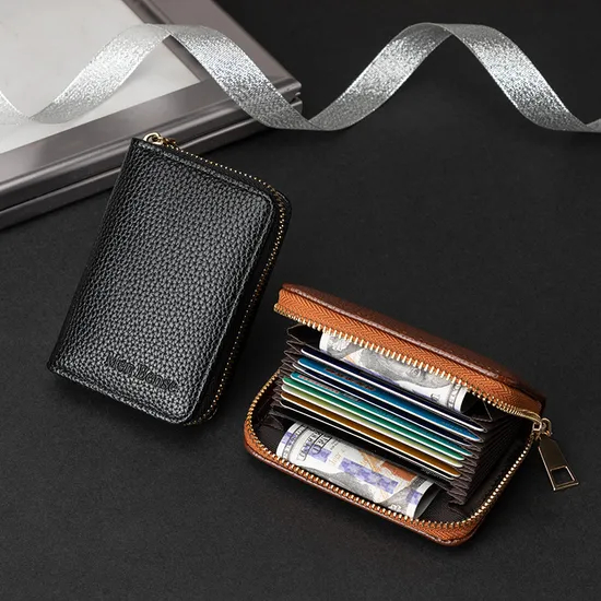 Stylish and Premium Matte-Textured Men′s Wallet and Card Holder