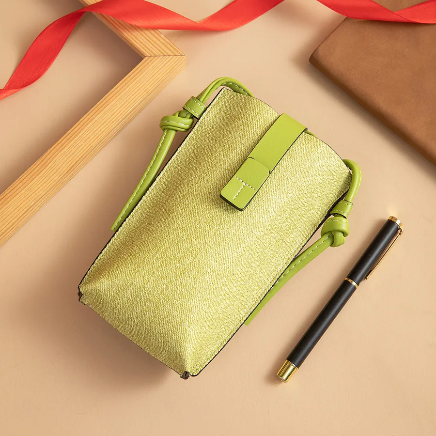 Stylish Minimalist Portable Canvas Storage Pouch for Organizing