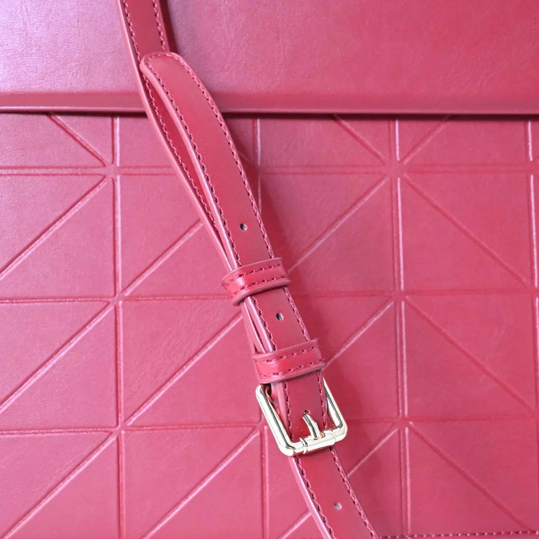 Premium Leather Handbag - Structured Tote with Reinforced Base for Everyday Elegance