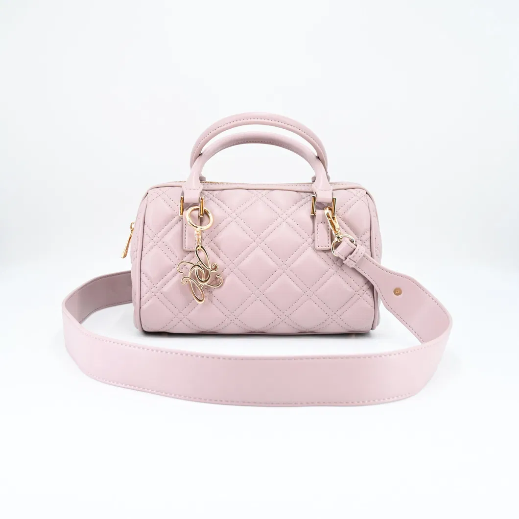 Chic Minimalist Tote Bag for Women with Stylish Pink Accents