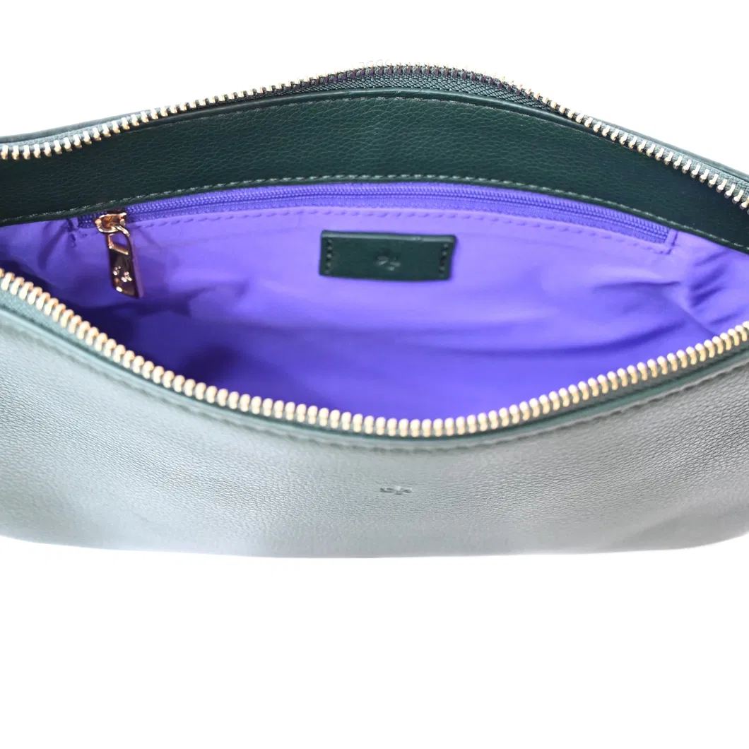 Elegant Leather Shoulder Bag for Everyday Style and Function