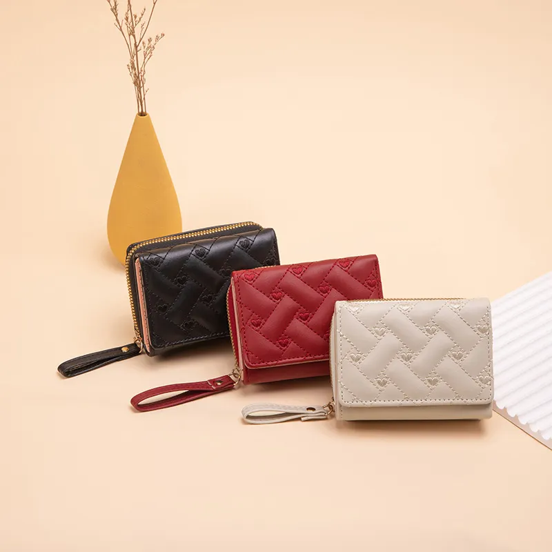 Elegant and Stylish Irregular Heart Design Women&prime;s Coin Purse and Wallet