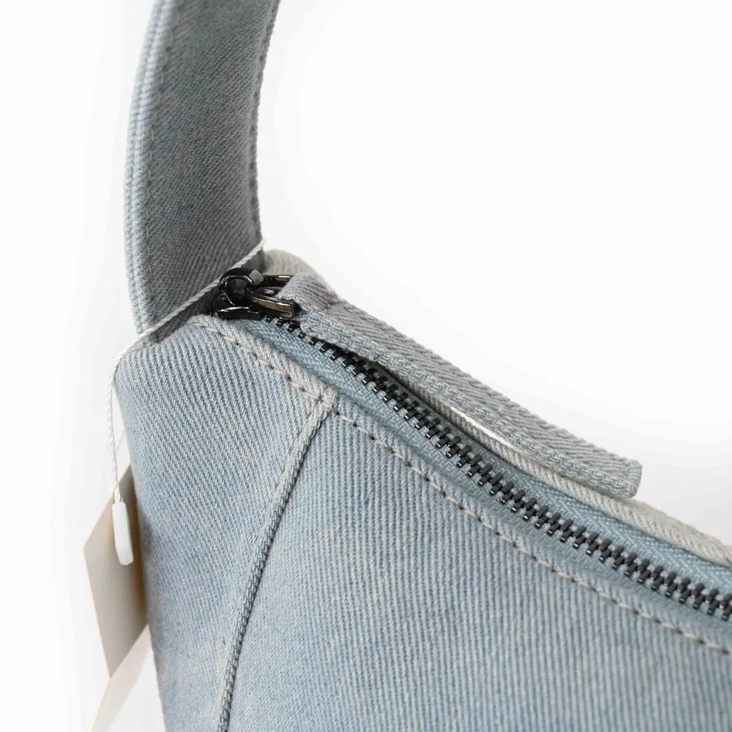 Light Blue Chic Women&prime;s Tote Bag for Everyday Use