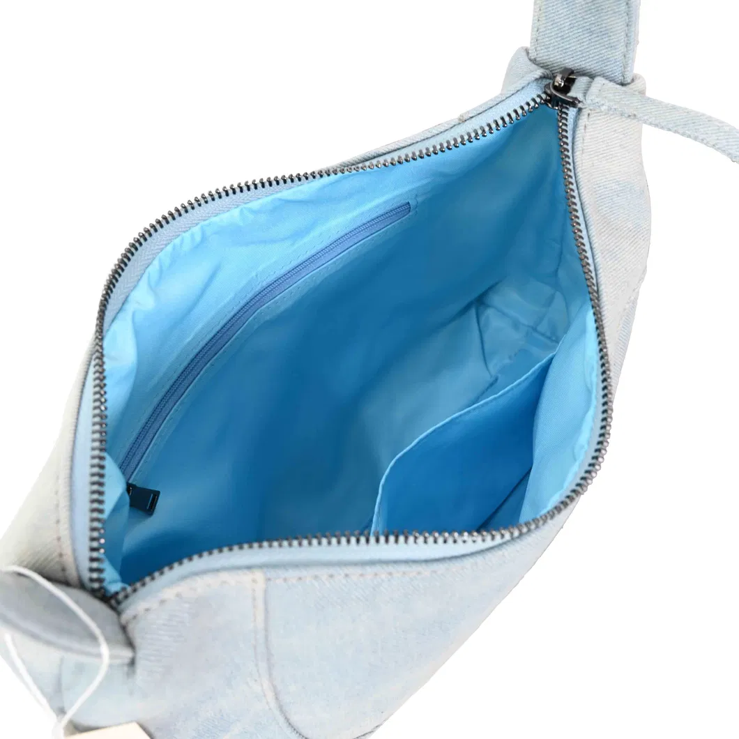 Light Blue Chic Women&prime;s Tote Bag for Everyday Use