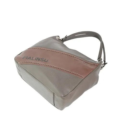 Elegant Chic Leather Handbag for The Modern Sophisticated Woman